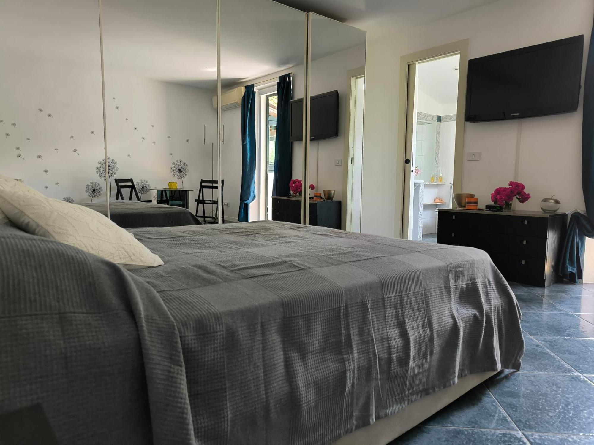 Versilia - Pietrasanta - Le Colmate Guesthouse Tonfano Buitenkant foto